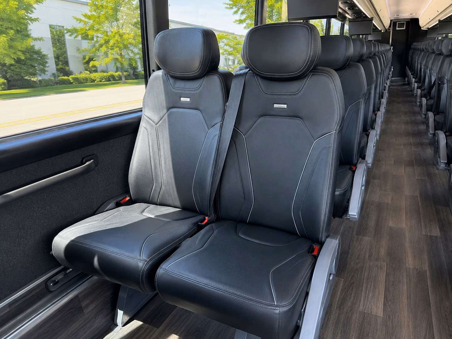 airport transfers for wedding guests flying into springfield branson national airport