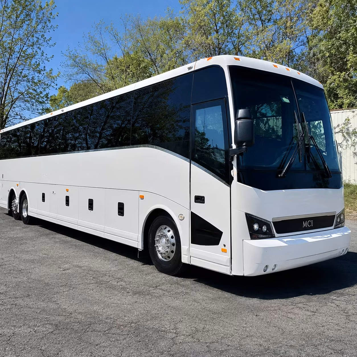 springfield charter bus rental fleet